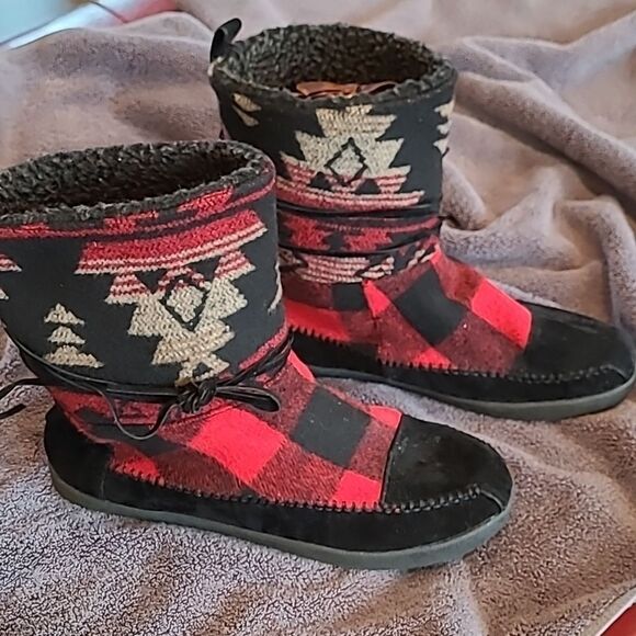 Madden Girl Aztec Boots - Picture 1 of 9